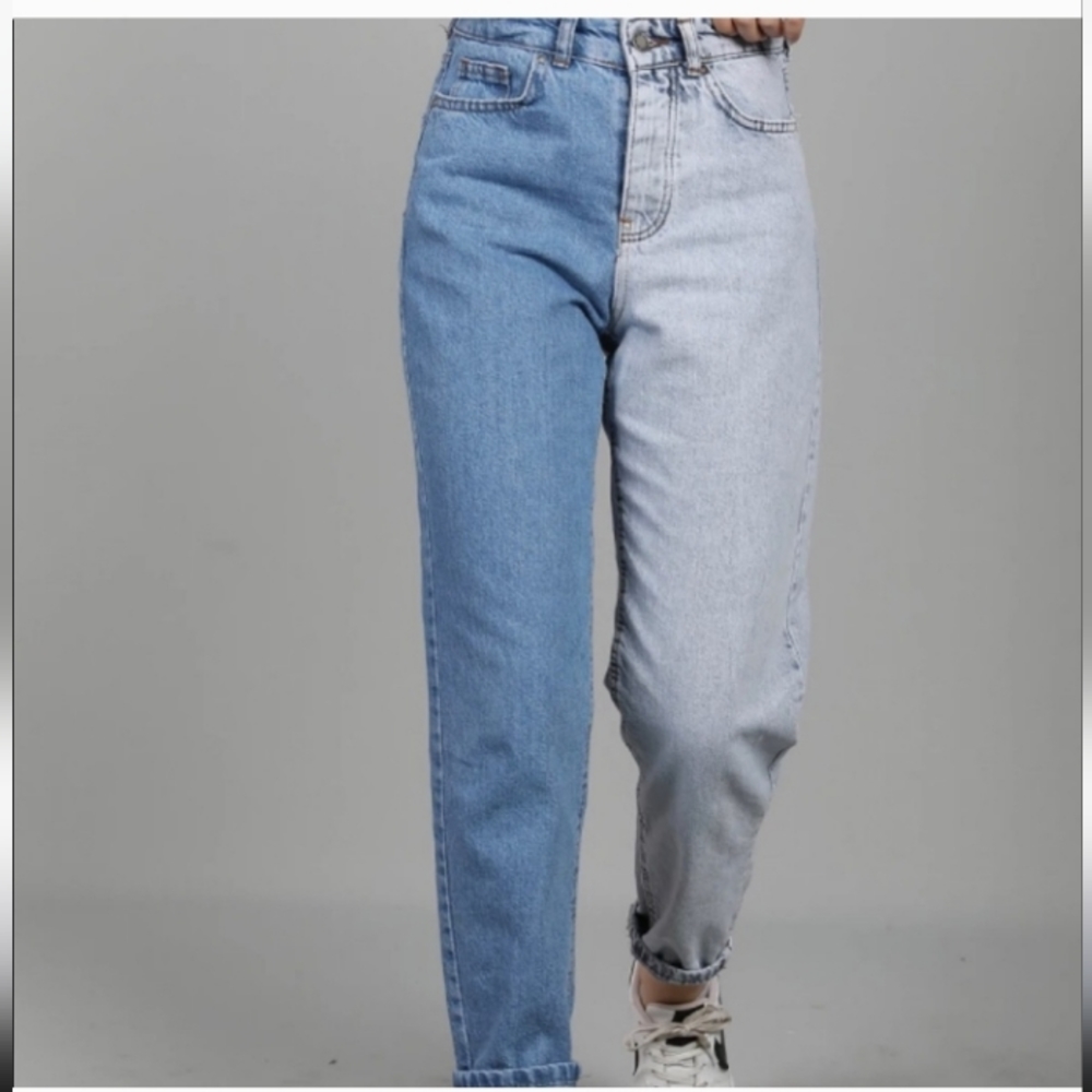 INDIGO RISING TONE TONE , BUTTON FLY JEANS, SIZE 3/4